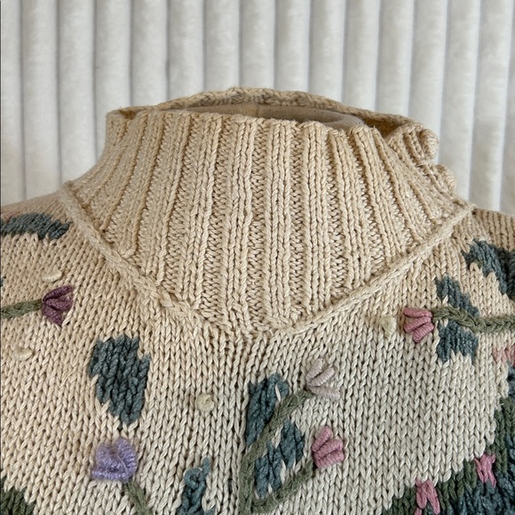 Vintage Whimsical cottagecore floral hand knit mock neck sweater S whimsical - Picture 4 of 10